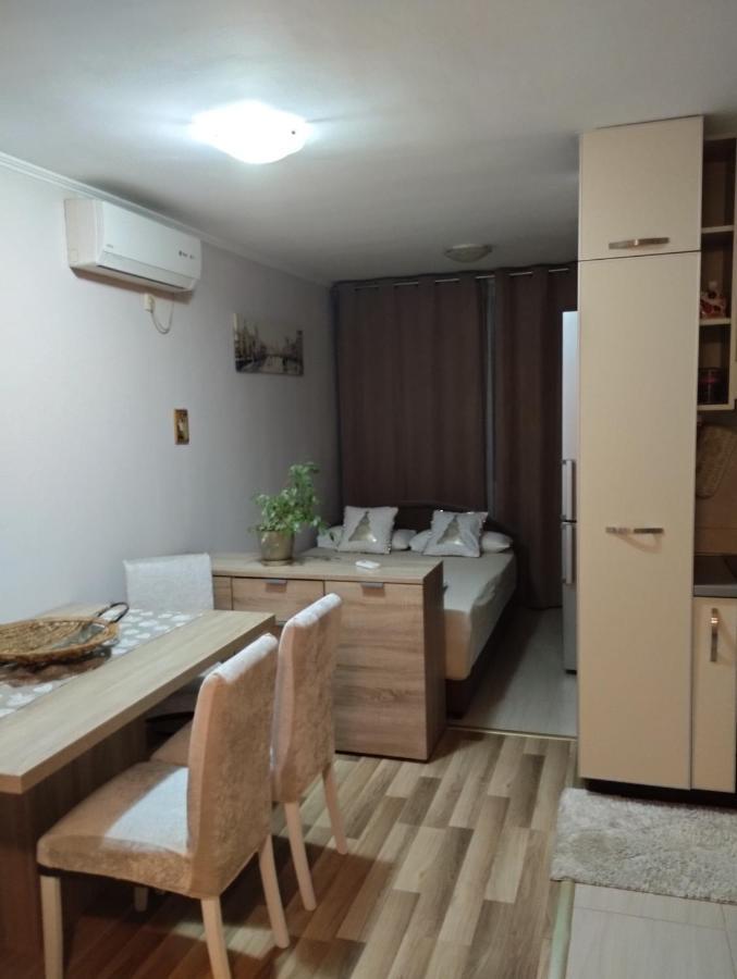 Apartments Vis Jaz Budva Buitenkant foto