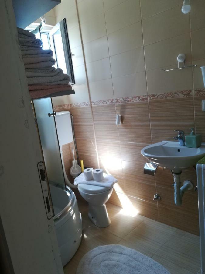 Apartments Vis Jaz Budva Buitenkant foto