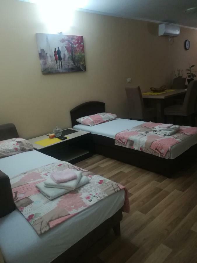 Apartments Vis Jaz Budva Buitenkant foto