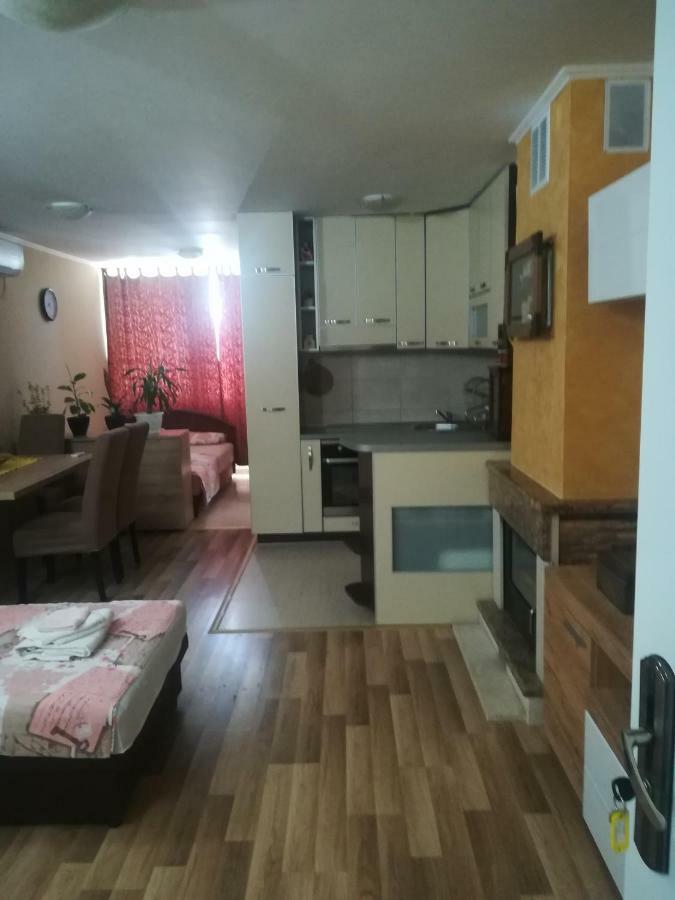 Apartments Vis Jaz Budva Buitenkant foto
